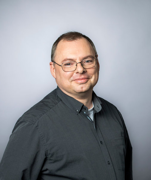 Alexander Hölz – Senior Controller